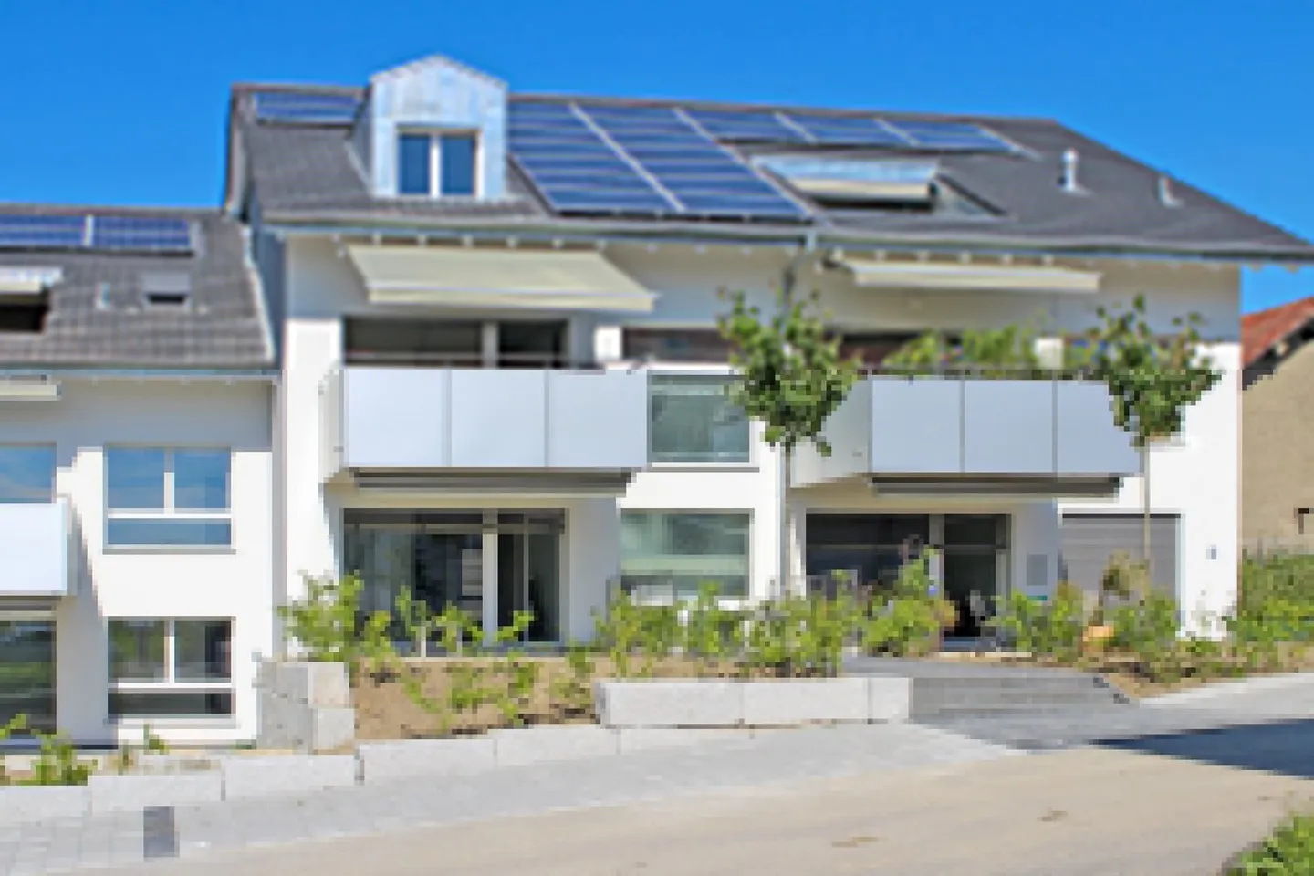 Bell'appartamento di 3,5 locali con terrazza - Foto 3 di 9