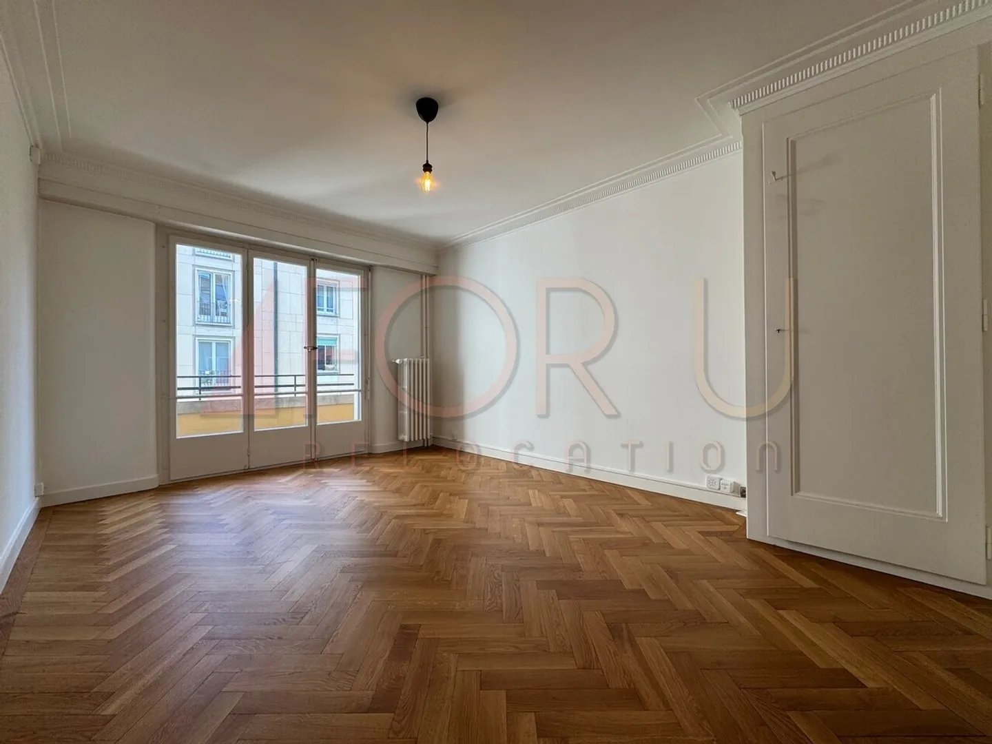 Beautiful 3-room apartment in the corner, renovated in Pâquis - Photo 1 of 4
