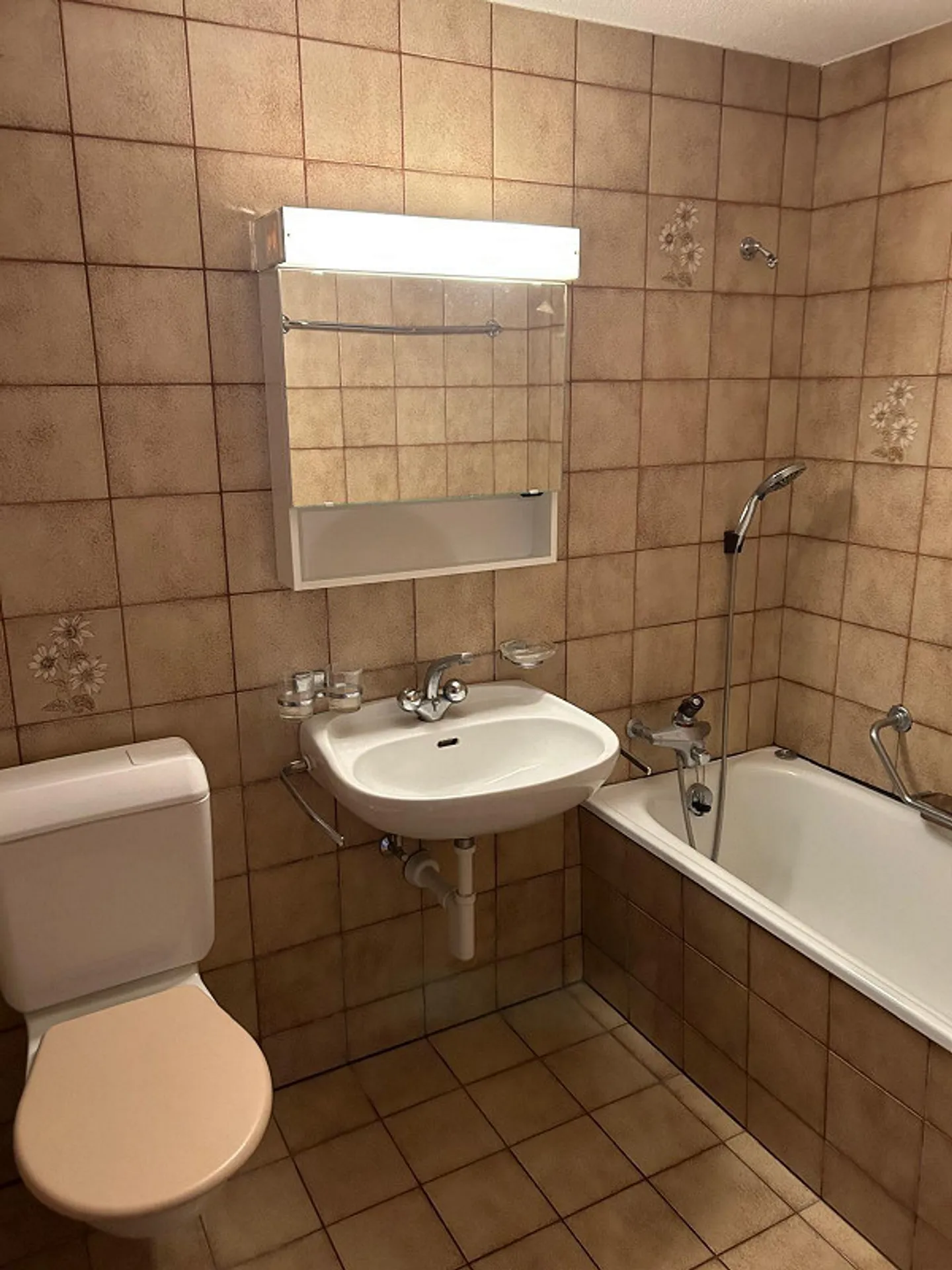 Charmante 1.5 Zimmer Wohnung - Foto 1 von 4