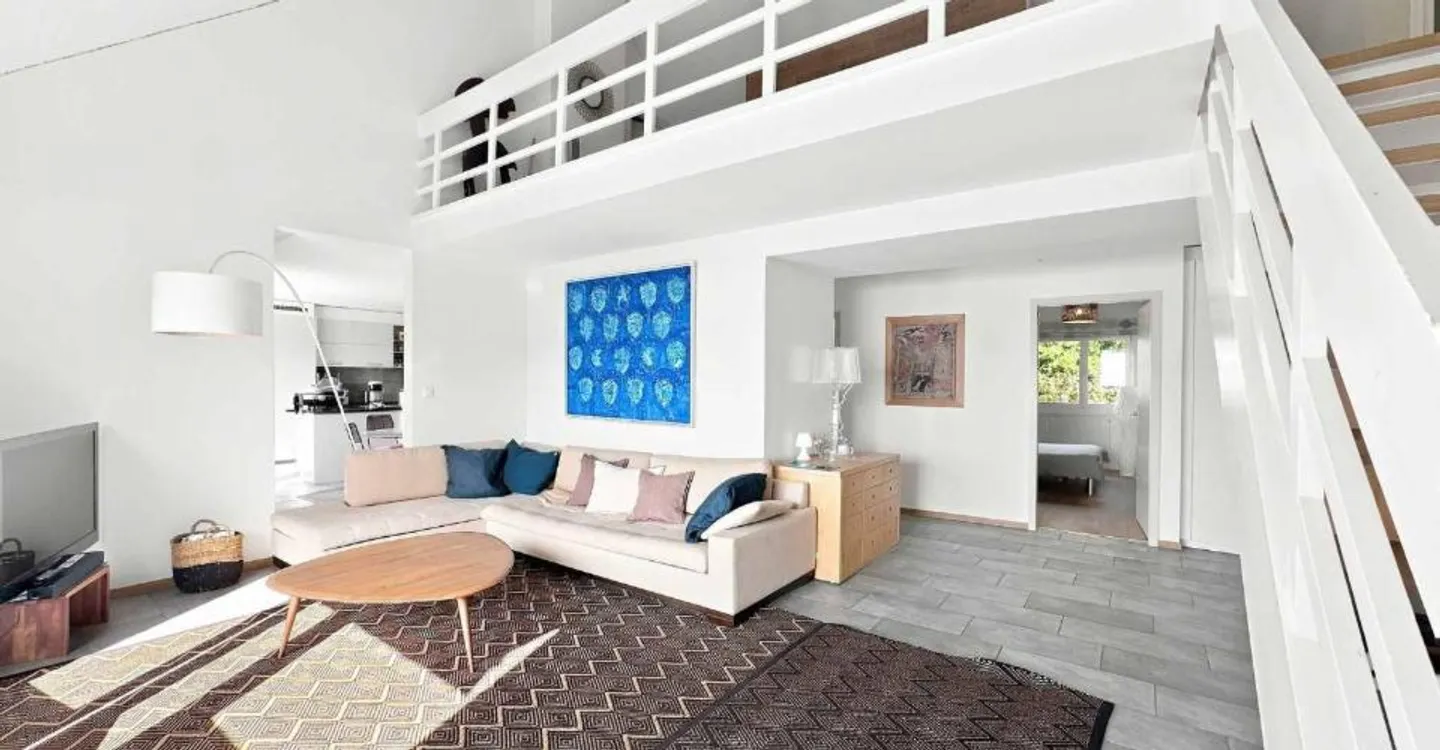 Superb 4.5 Room Apartment of 129.5 m2 Interior + Balconies - Photo 5 of 12