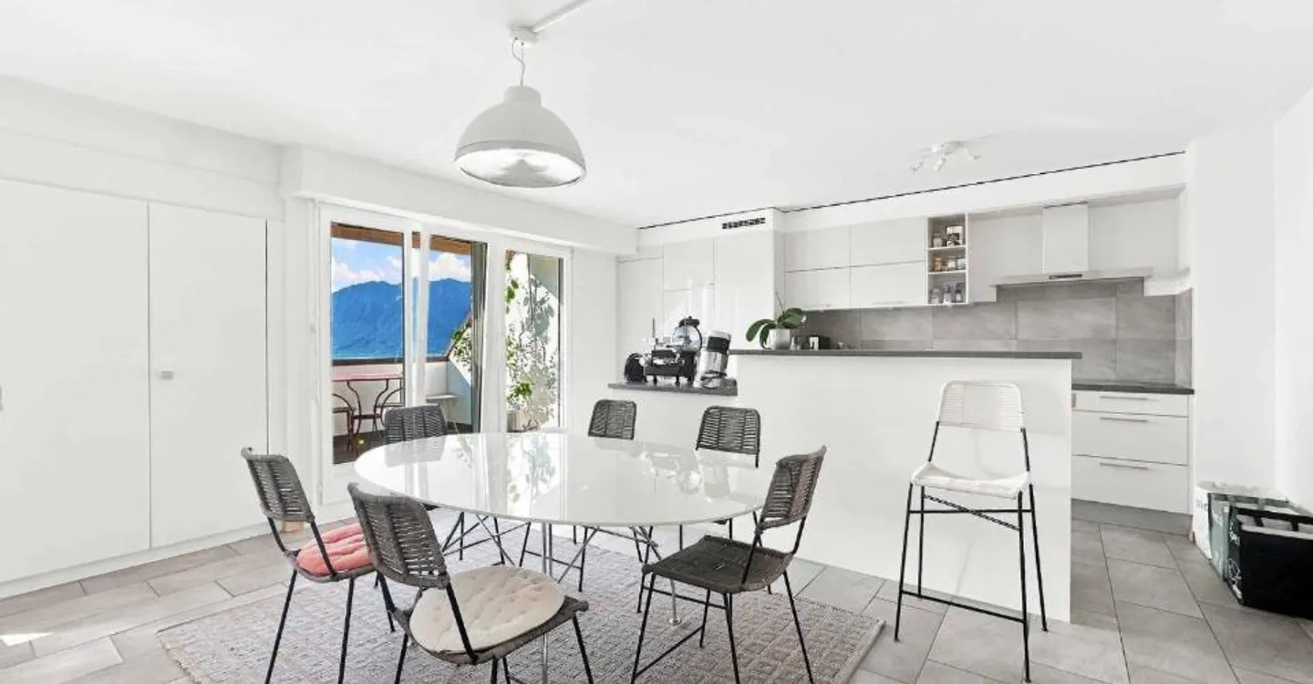Superb 4.5 Room Apartment of 129.5 m2 Interior + Balconies - Photo 7 of 12