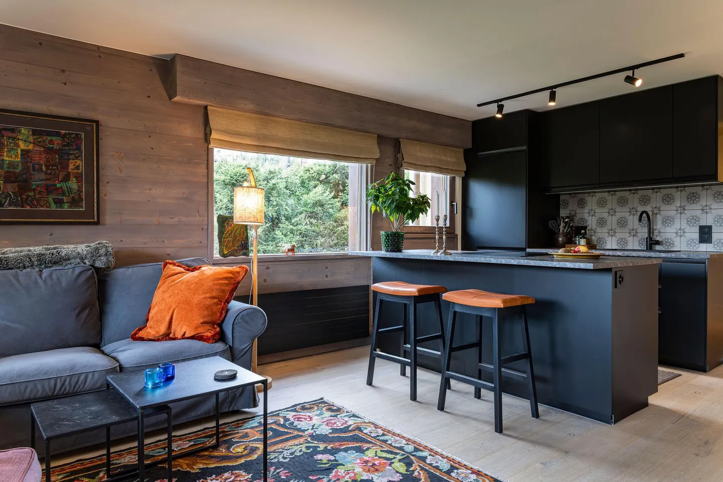 Apartment for sale - Photo 1 of 12