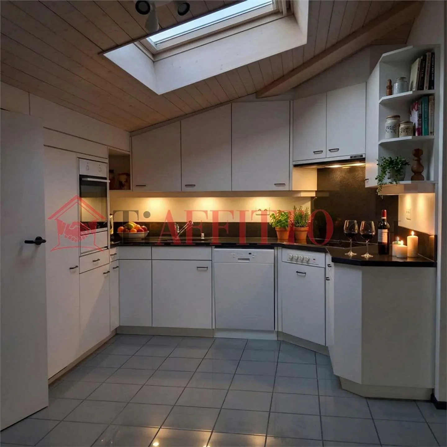 RIVA SAN VITALE - 2.5 ROOM ATTIC APARTMENT - Photo 2 of 8