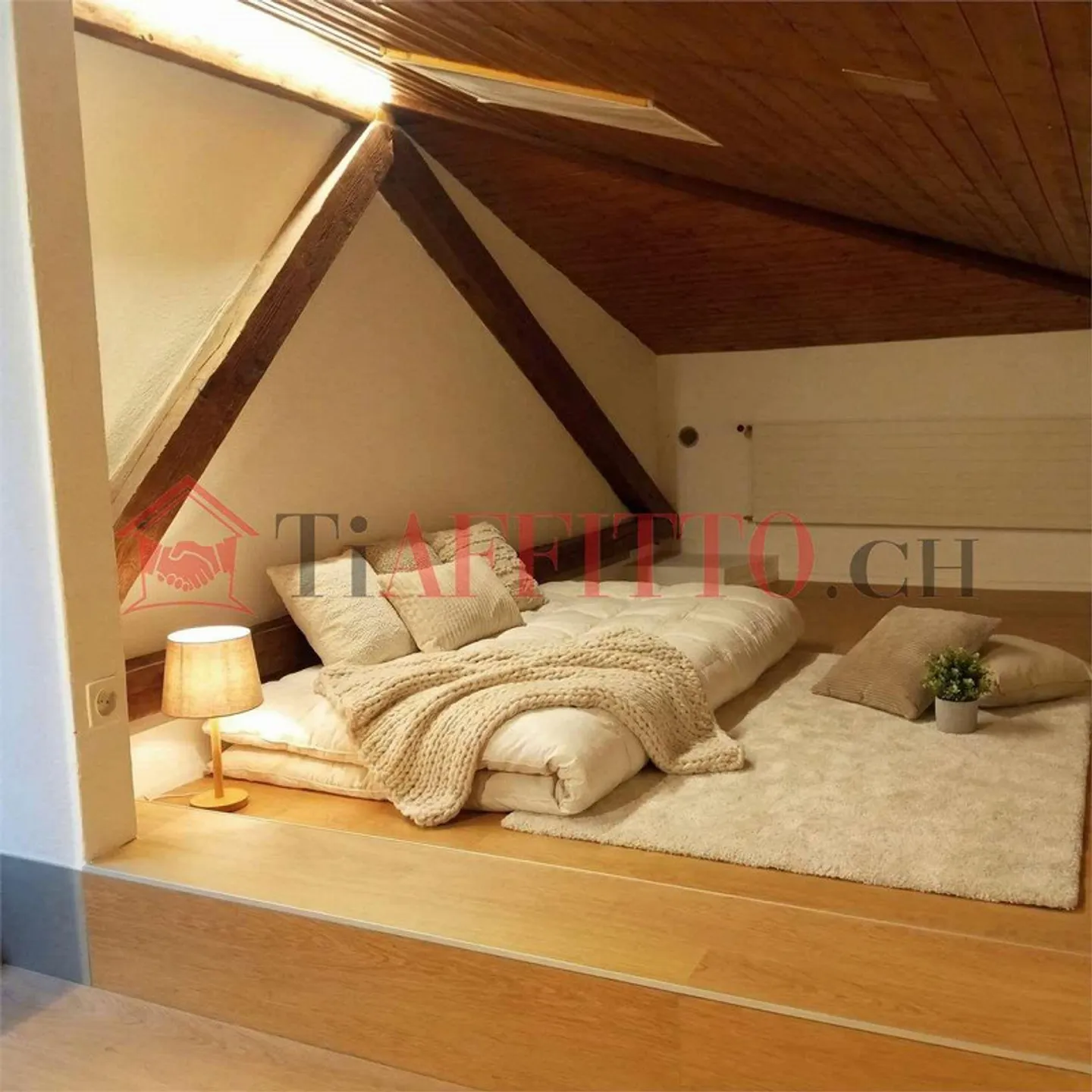 RIVA SAN VITALE - 2.5 ROOM ATTIC APARTMENT - Photo 6 of 8