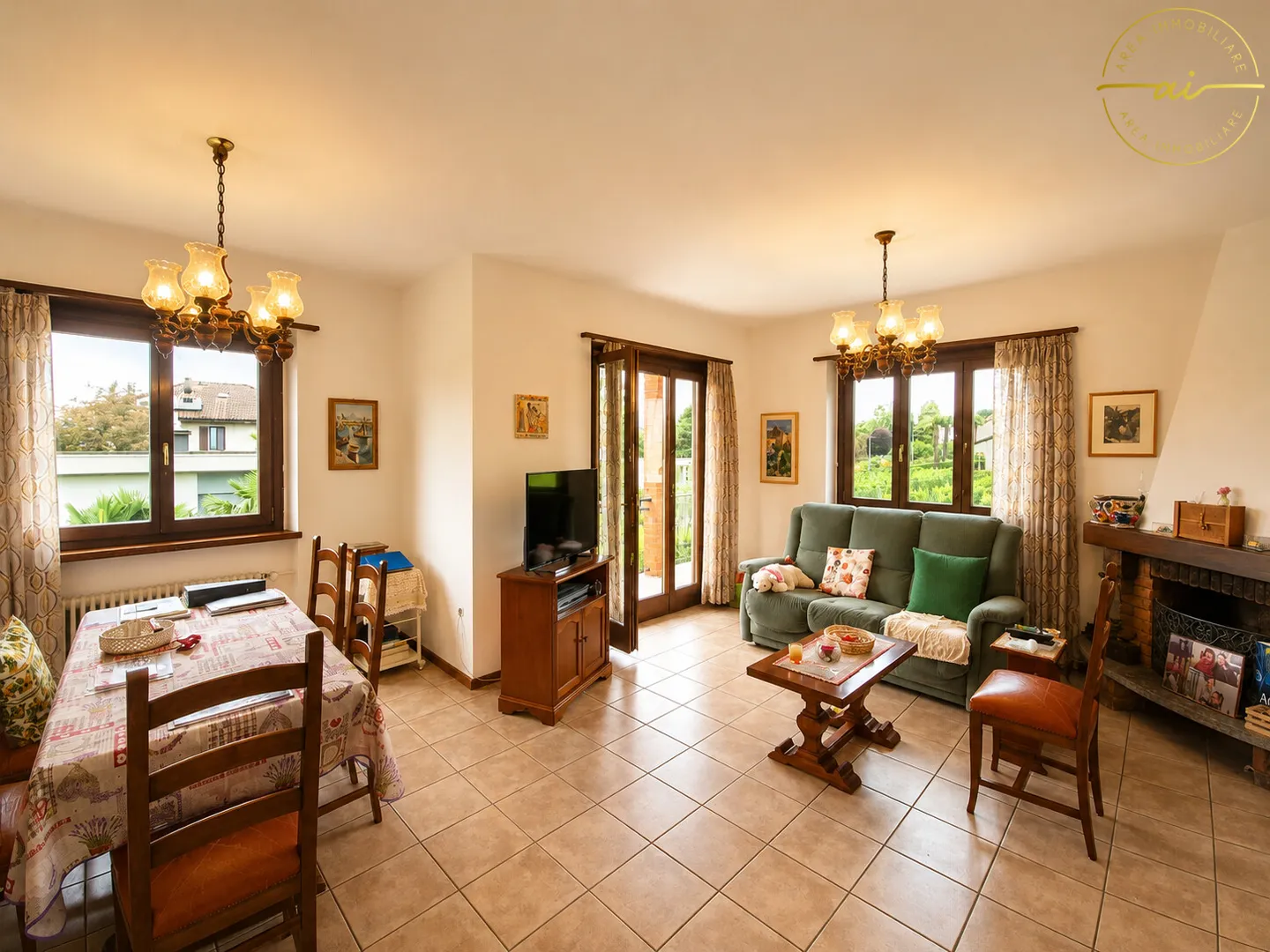 Einfamilienhaus mit großem Baugrundstück - Foto 5 von 13