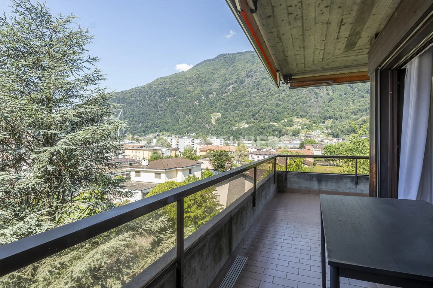 SPACIEUX 4.5 PIÈCES À BELLINZONA - Photo 8 sur 18