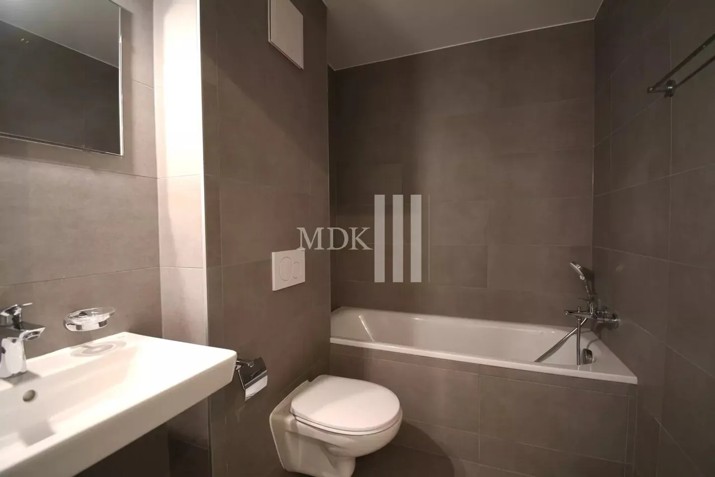 Apartment for rent - Photo 5 of 6