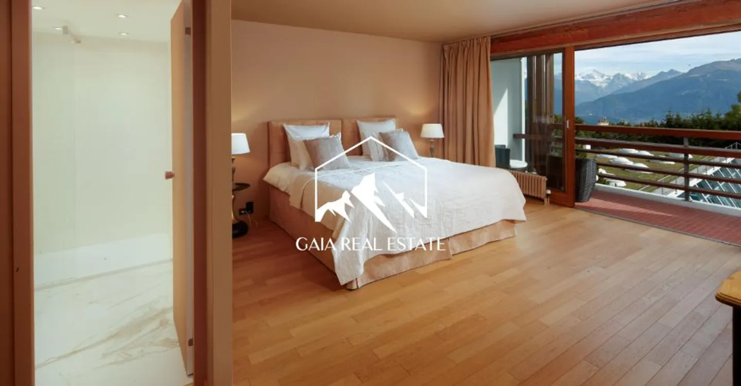 Charming Apartment with Alpine Views - Photo 8 of 21