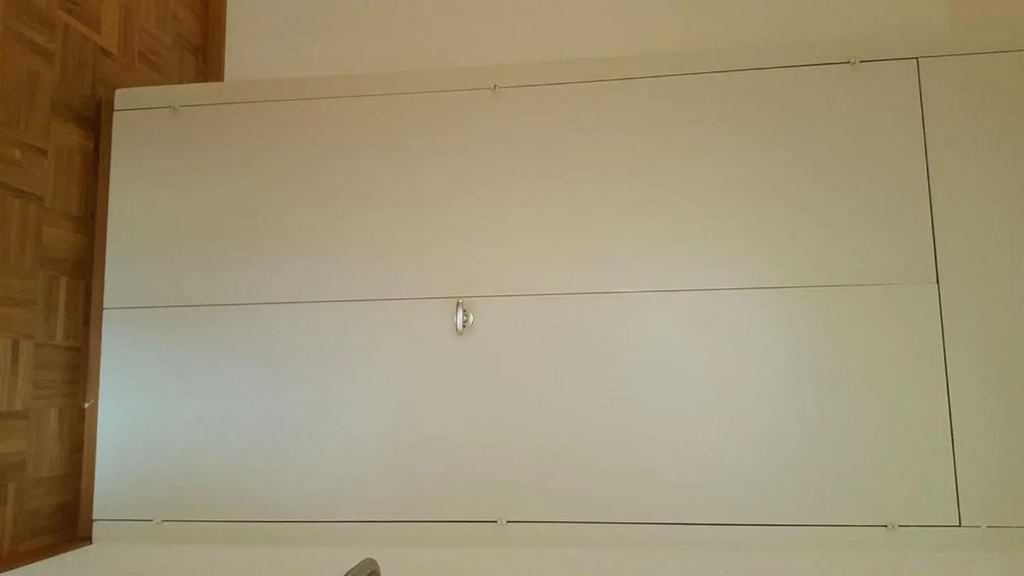 Spacious 3-room apartment on the 1st floor - Photo 4 of 11