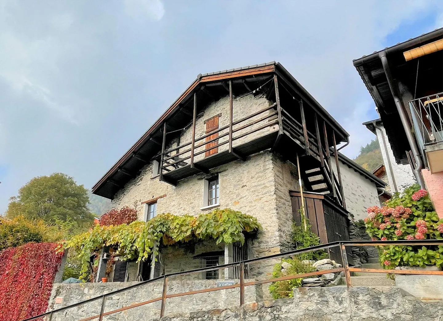 Maison rustique originale dans la Val Morobbia pour les amateurs de tranquillité - Photo 1 sur 15