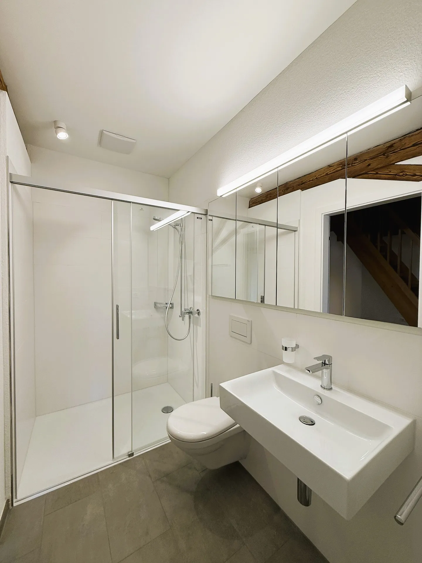 Loft Living in the Heart of the Old Town - Photo 6 of 7