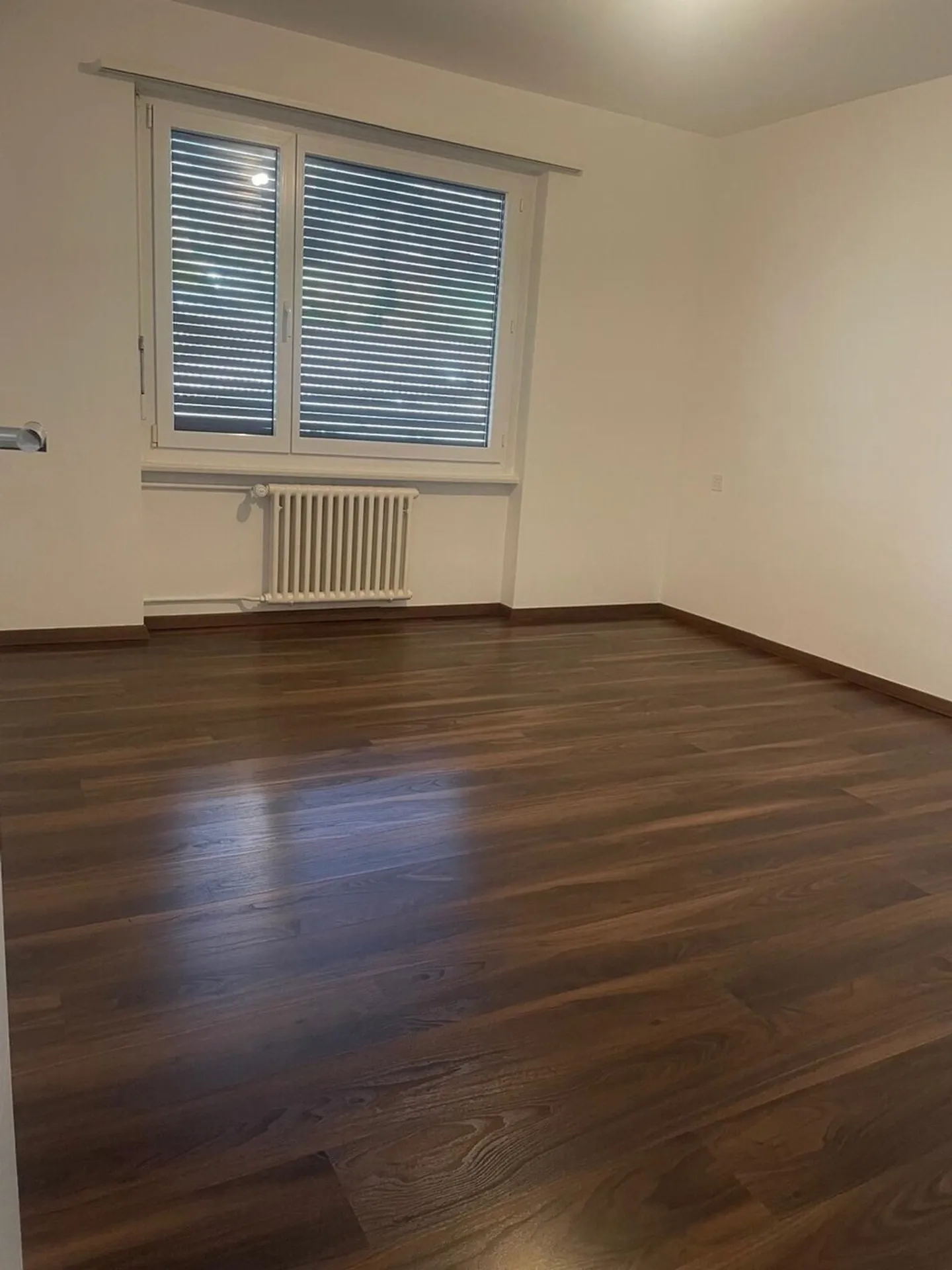 Appartement lumineux de 4 pièces avec balcon et beaucoup d'espace - Photo 4 sur 11