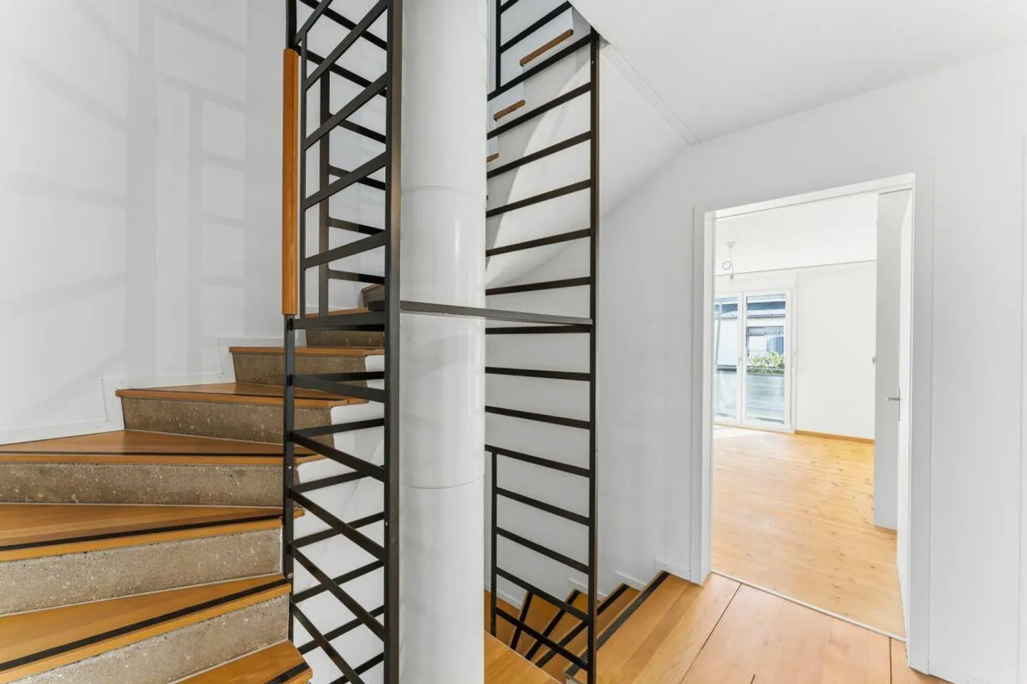 Maison de ville de 5,5 pièces - Photo 5 sur 8
