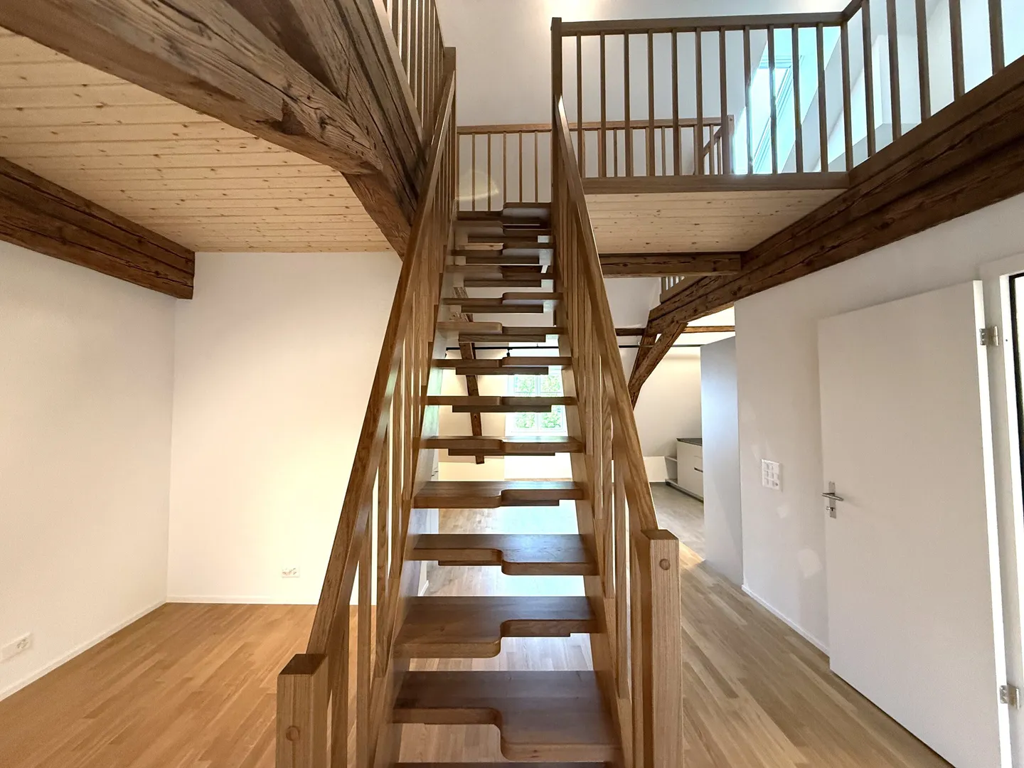 Loft Living in the Heart of the Old Town - Photo 4 of 7