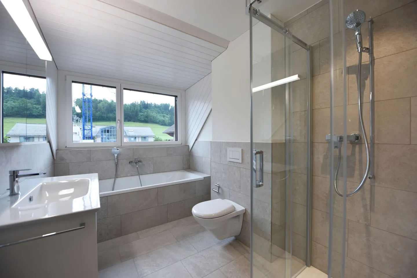 5.5-room apartment in the attic - Photo 3 of 3