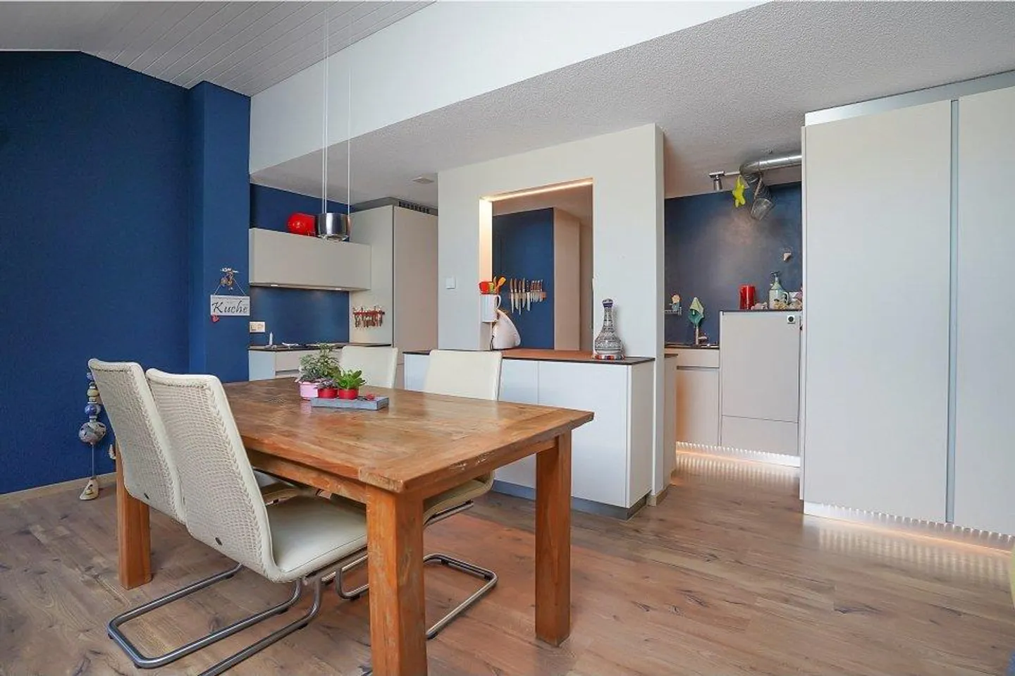 Einzigartige Dachwohnung mit Alpenblick! - Foto 1 von 13