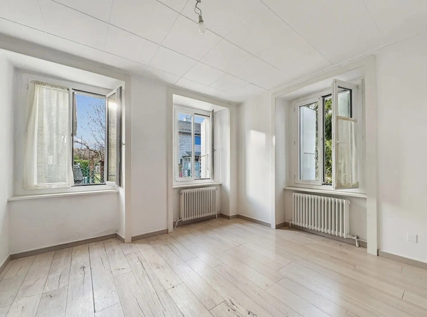 MIETSHAUS MIT 5 WOHNUNGEN UND UNABHÄNGIGEM ANBAU - Foto 4 von 29