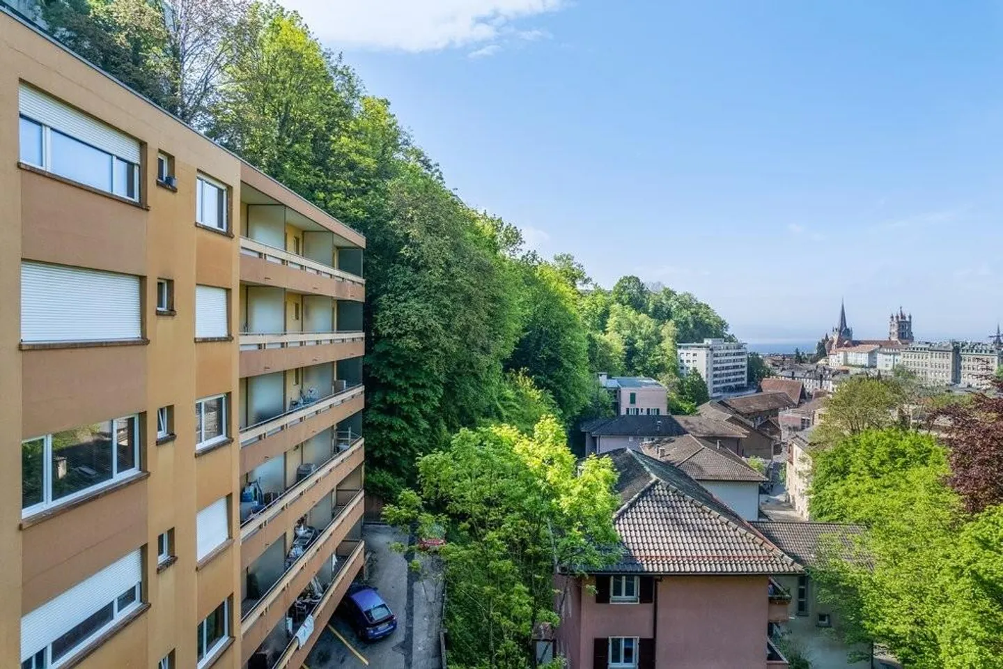 Nel cuore della città e vicino al CHUV - Foto 1 di 2