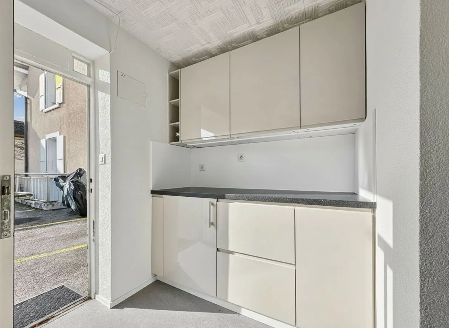 MIETSHAUS MIT 5 WOHNUNGEN UND UNABHÄNGIGEM ANBAU - Foto 26 von 29