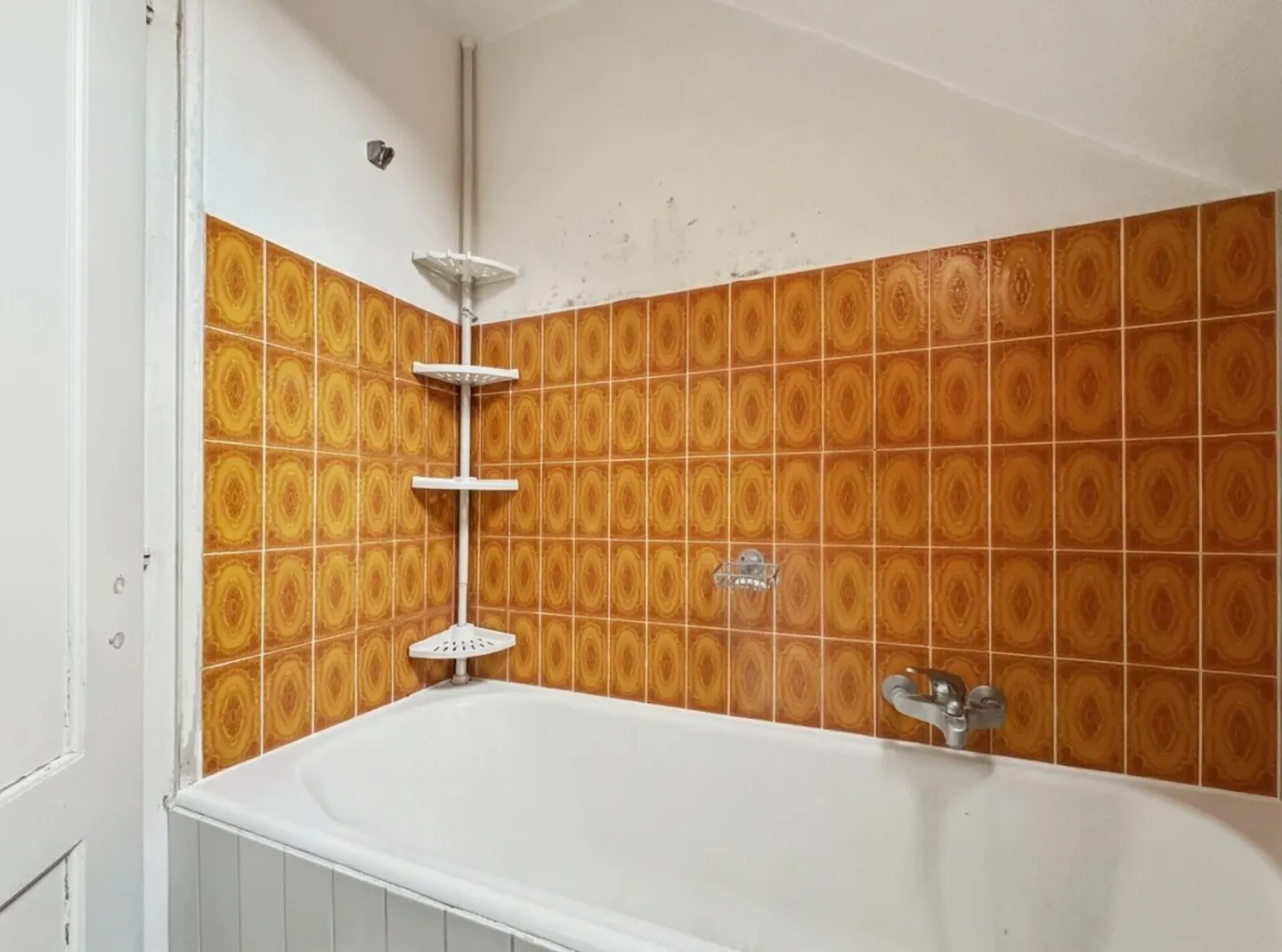 MIETSHAUS MIT 5 WOHNUNGEN UND UNABHÄNGIGEM ANBAU - Foto 25 von 29