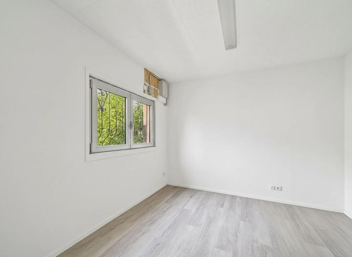 MIETSHAUS MIT 5 WOHNUNGEN UND UNABHÄNGIGEM ANBAU - Foto 27 von 29