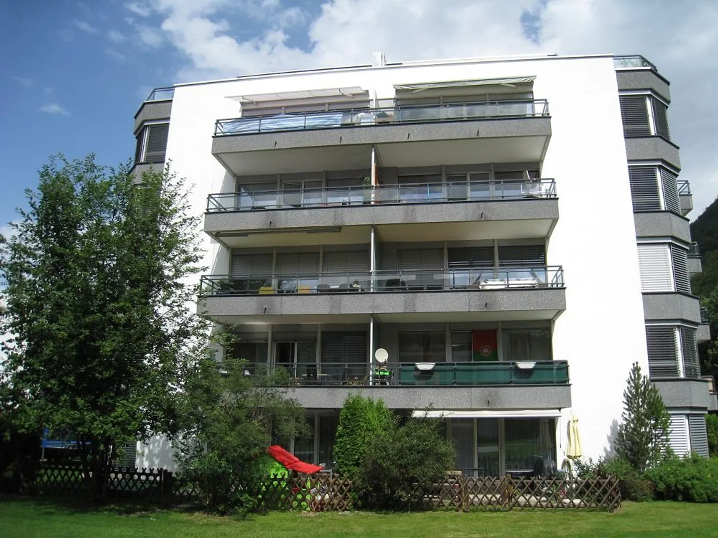 Belle appartement de 3,5 pièces en périphérie - Photo 1 sur 10