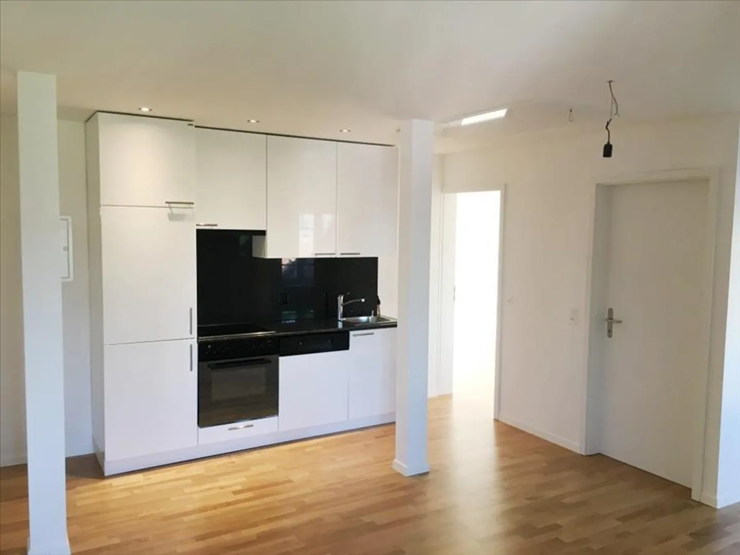 Beautiful attic apartment near the city center! - Photo 4 of 6