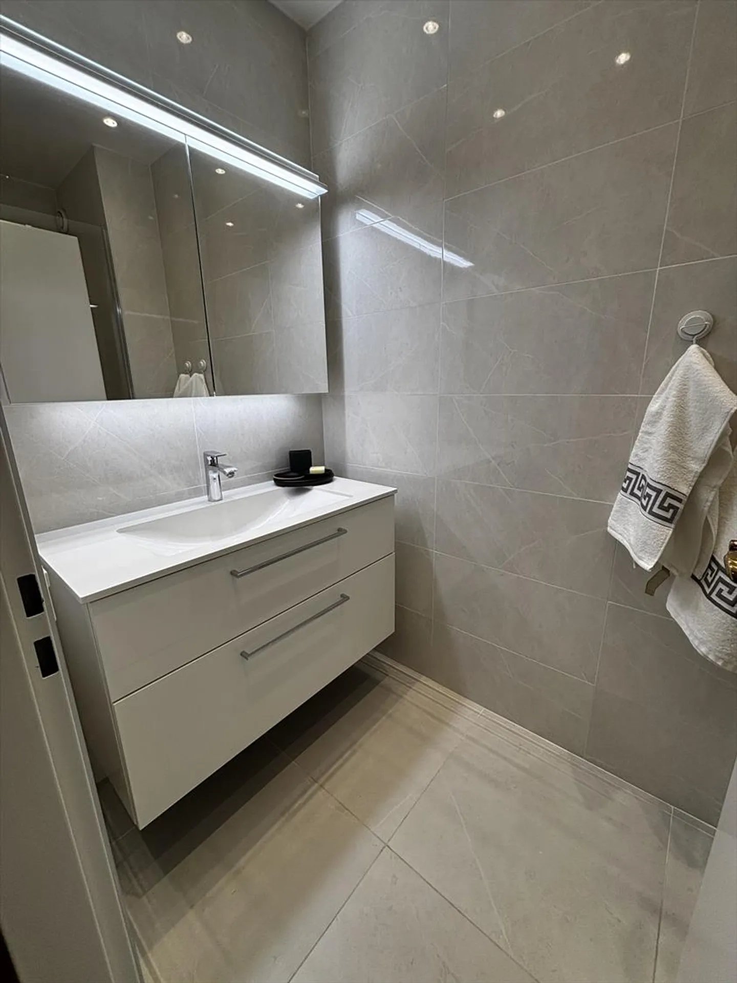 148m2 furnished apartment in Gradelle - Photo 15 of 26
