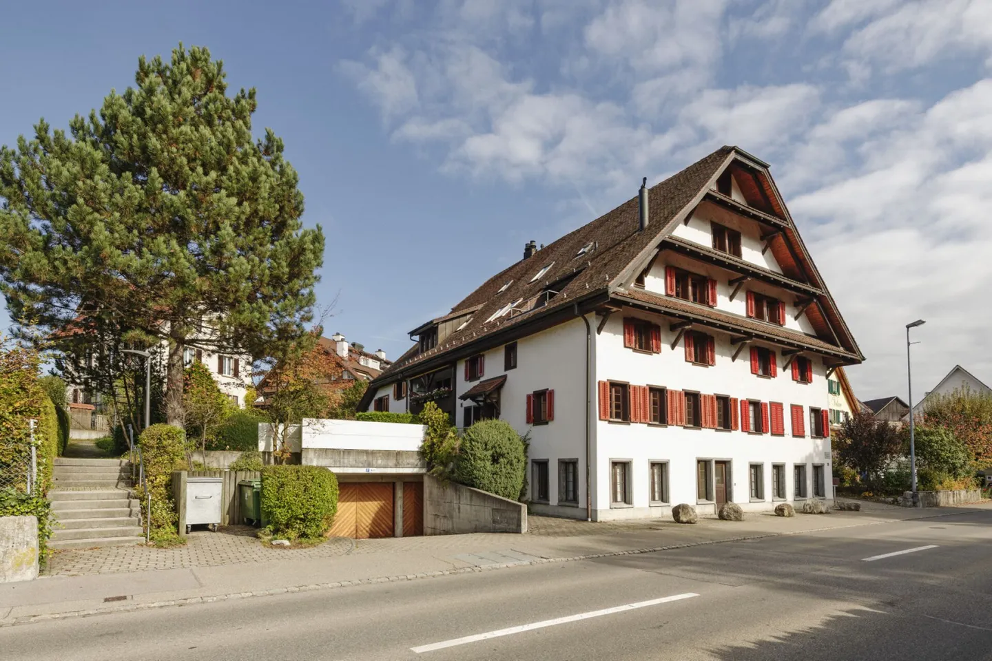 Underground parking spaces in Waltenschwil; central with good access - Photo 1 of 3