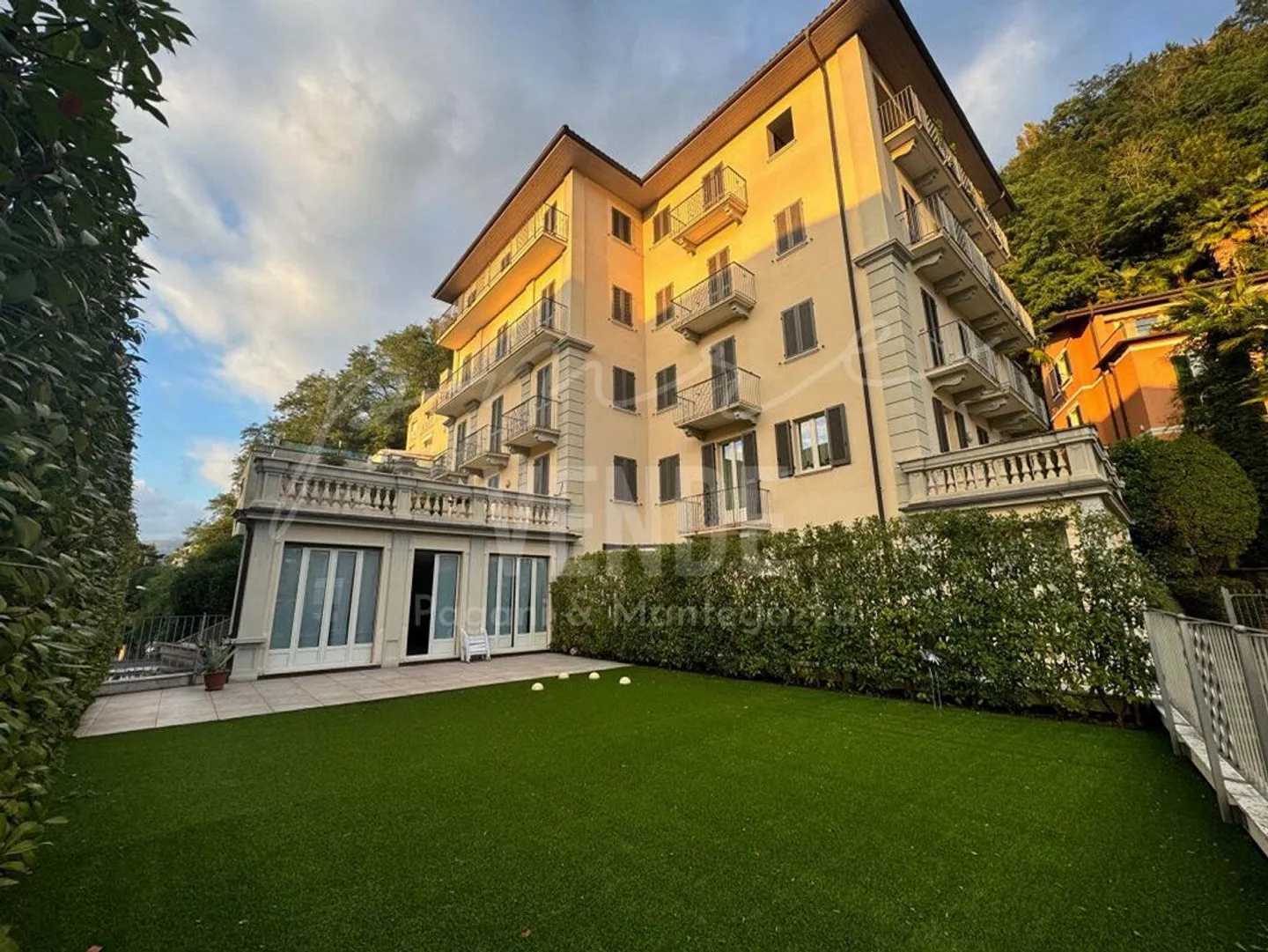 LUGANO I ELEGANT 4.5-ROOM WITH GARDEN | LUGANO CASSARATE I RESIDENZ... - Foto 4 di 9