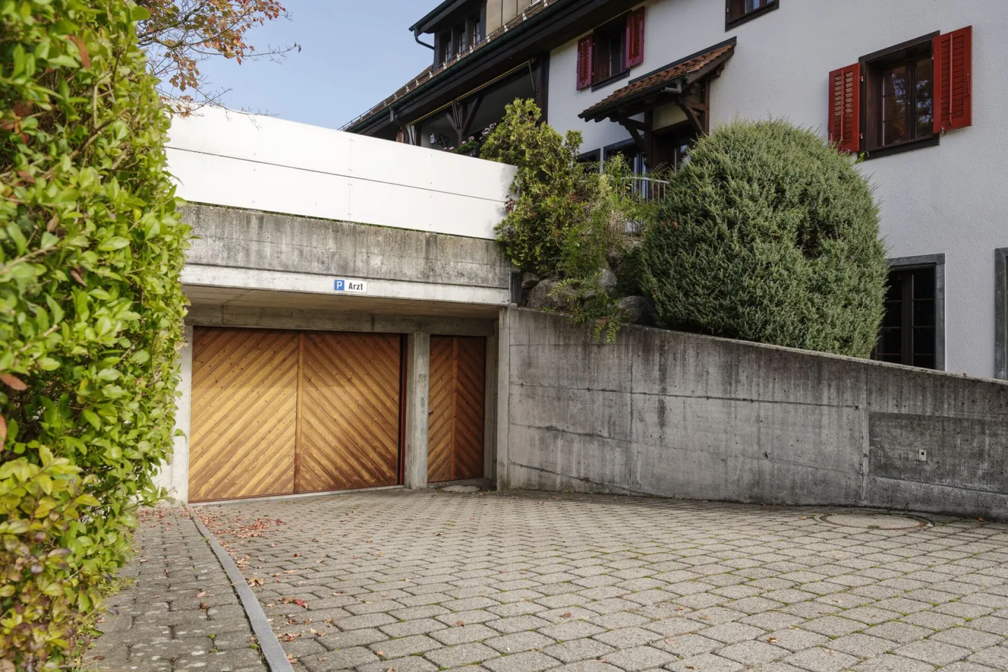 Underground parking spaces in Waltenschwil; central with good access - Photo 2 of 3