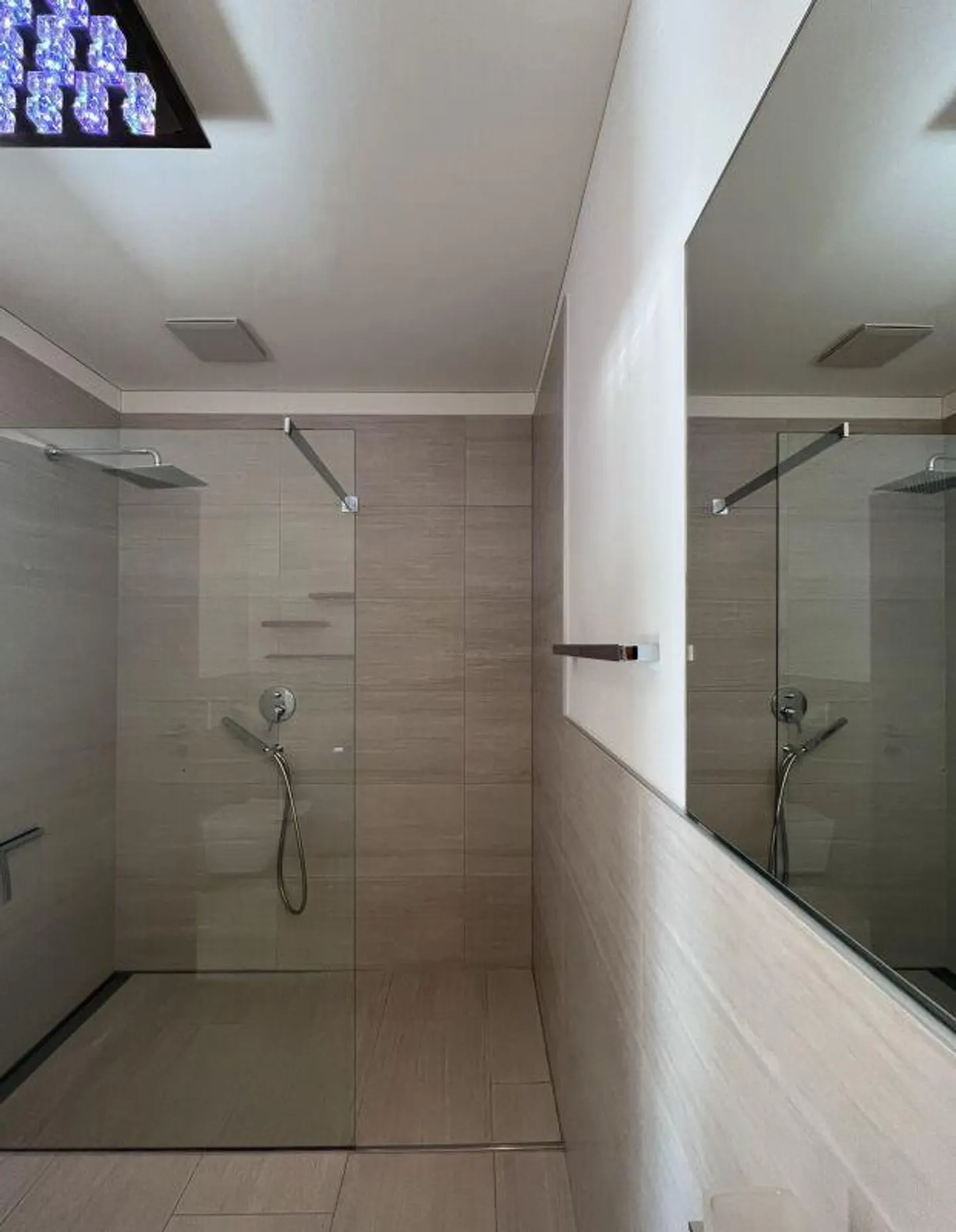 Exklusive 3.5-Zimmer-Wohnung mit grosser Terrasse - Foto 4 von 9