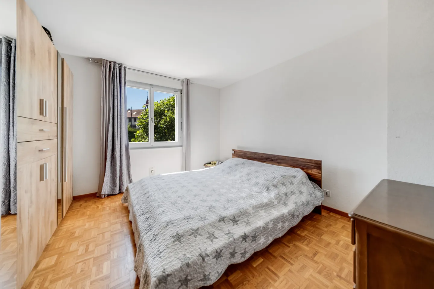 APARTMENT - CENTRAL - BALCONY AND PARKING SPACE - EXCLUSIVE - Photo 3 of 12