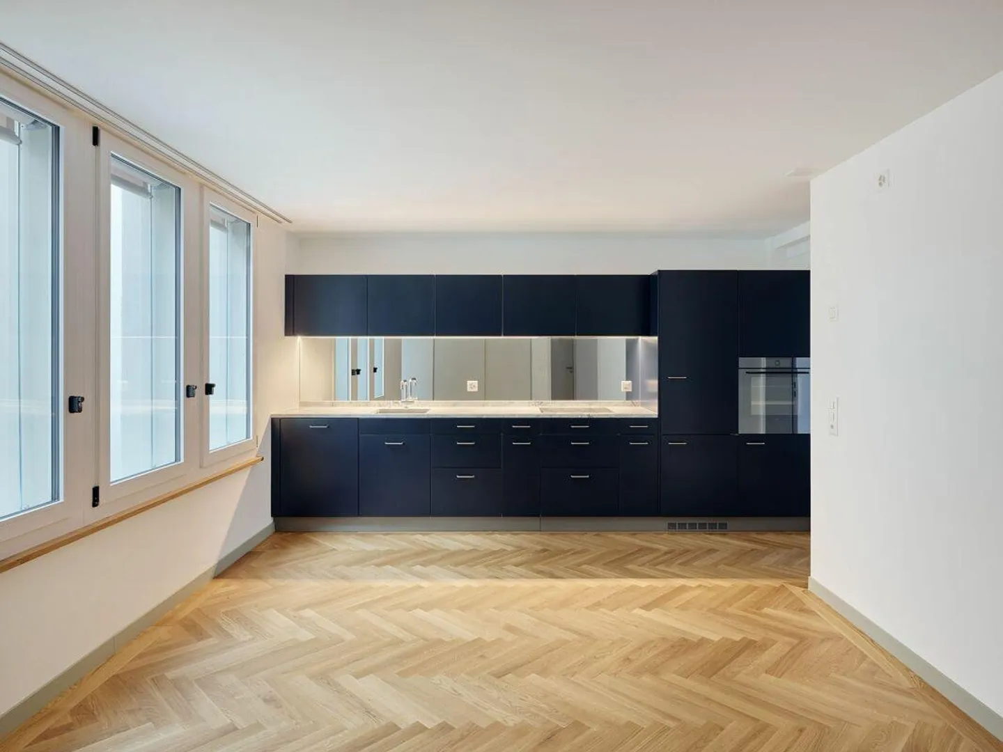 Living in the new Kaiserhaus in the city center of Bern - Photo 2 of 7