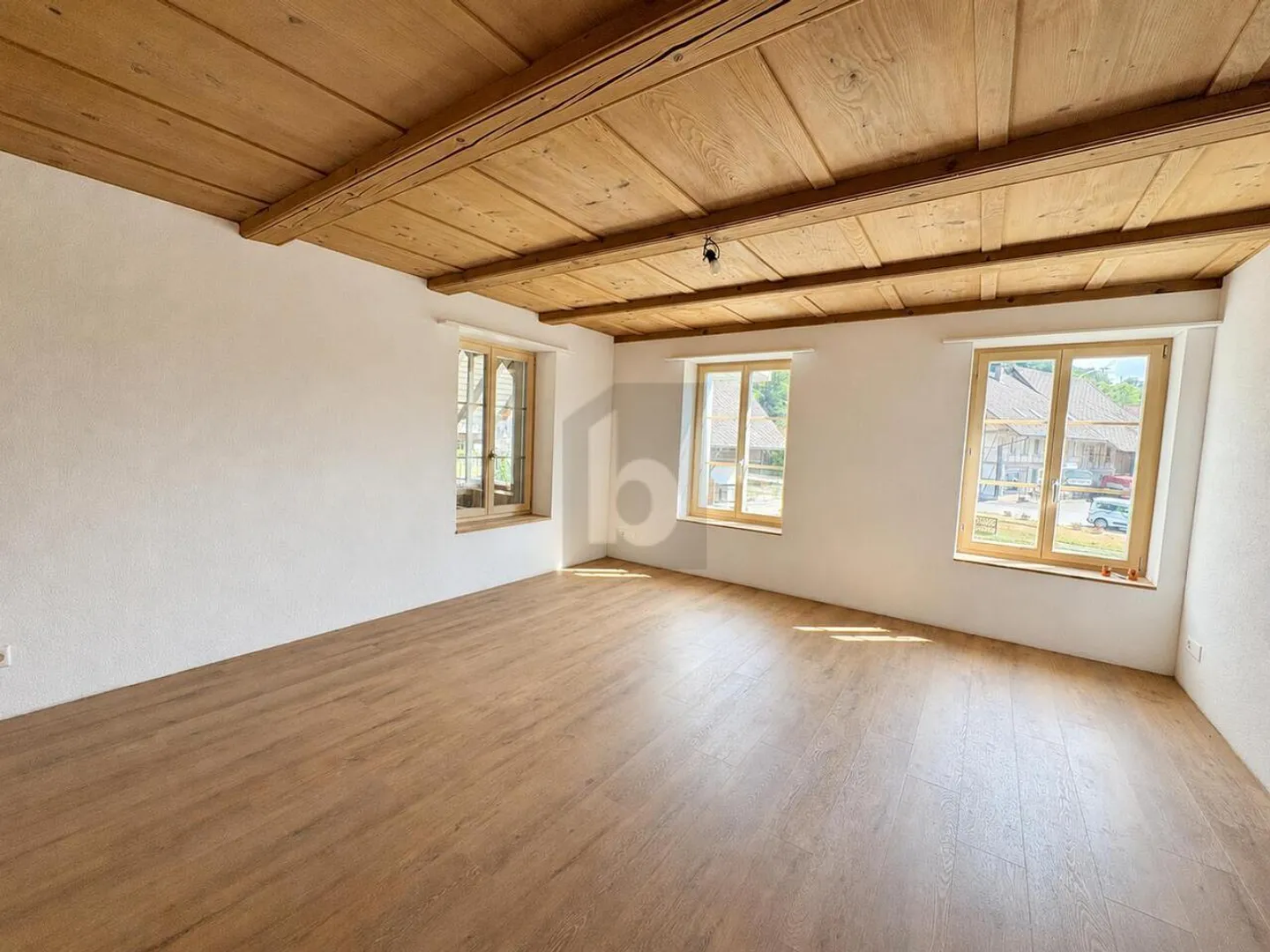Luxuriöse Landhauswohnung - Foto 2 von 6