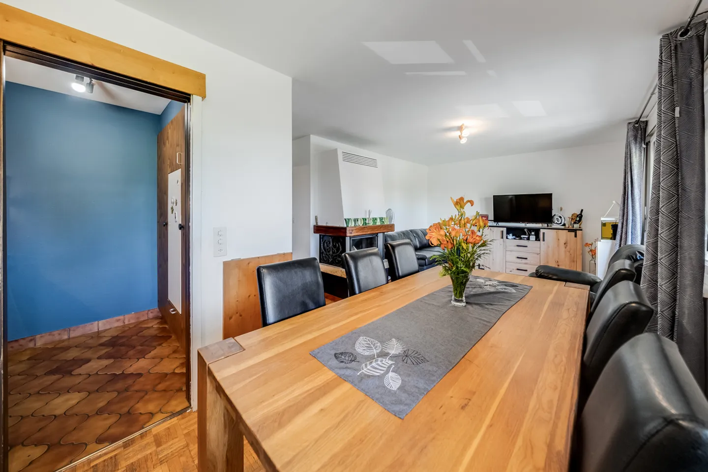 APARTMENT - CENTRAL - BALCONY AND PARKING SPACE - EXCLUSIVE - Photo 6 of 12