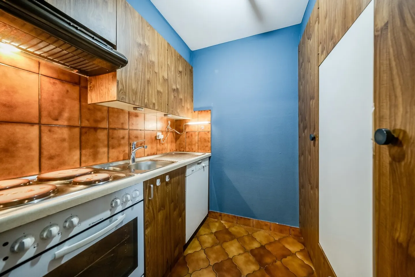 APARTMENT - CENTRAL - BALCONY AND PARKING SPACE - EXCLUSIVE - Photo 7 of 12