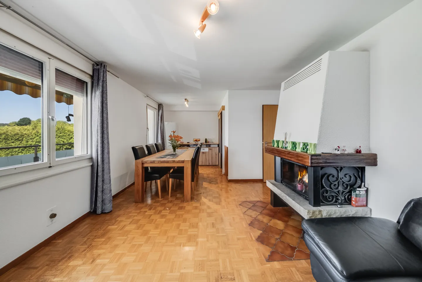 APARTMENT - CENTRAL - BALCONY AND PARKING SPACE - EXCLUSIVE - Photo 9 of 12