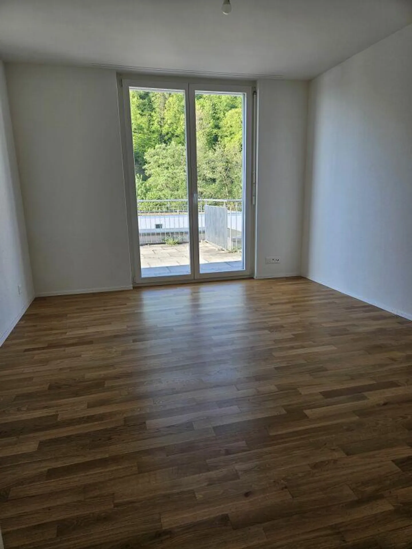 Appartement en attique attrayant de 3,5 pièces avec grande terrasse de 41 m2 - Photo 8 sur 13