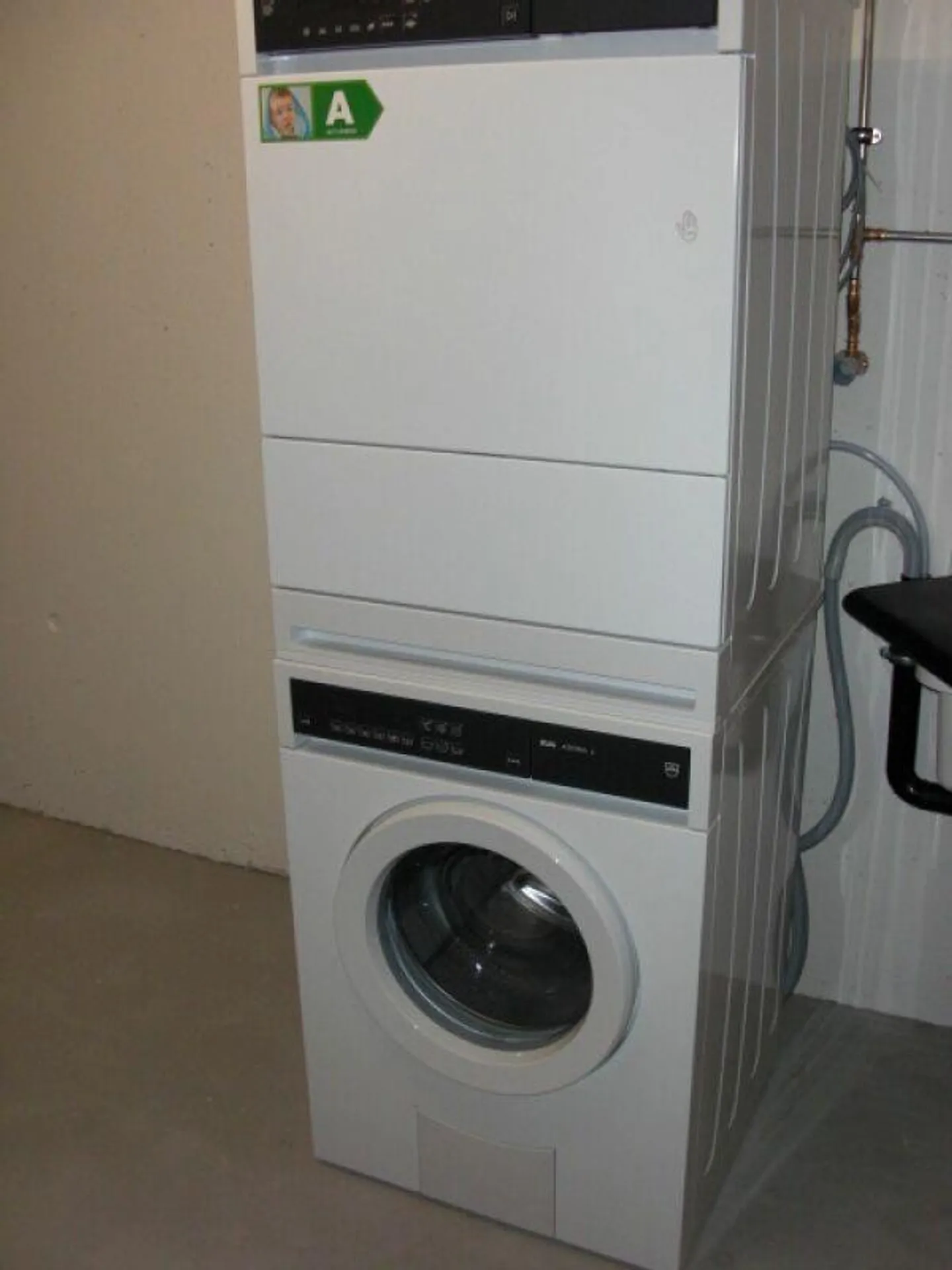 Appartement en attique attrayant de 3,5 pièces avec grande terrasse de 41 m2 - Photo 11 sur 13