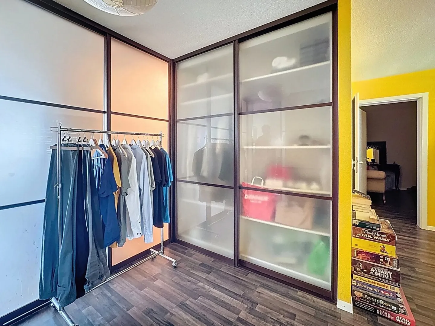 Appartement atypique avec grands espaces de vie et beaucoup de charme - Photo 10 sur 12