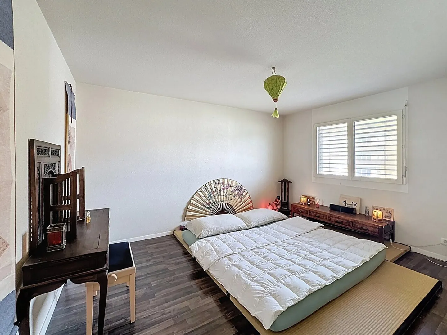 Appartement atypique avec grands espaces de vie et beaucoup de charme - Photo 6 sur 12