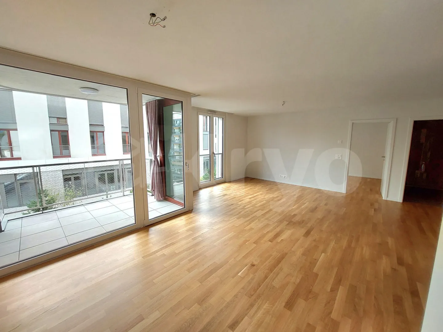 BEL APPARTAMENTO DI 2,5 LOCALI CON BALCONE IN CENTRO CITTÀ - Foto 2 di 5