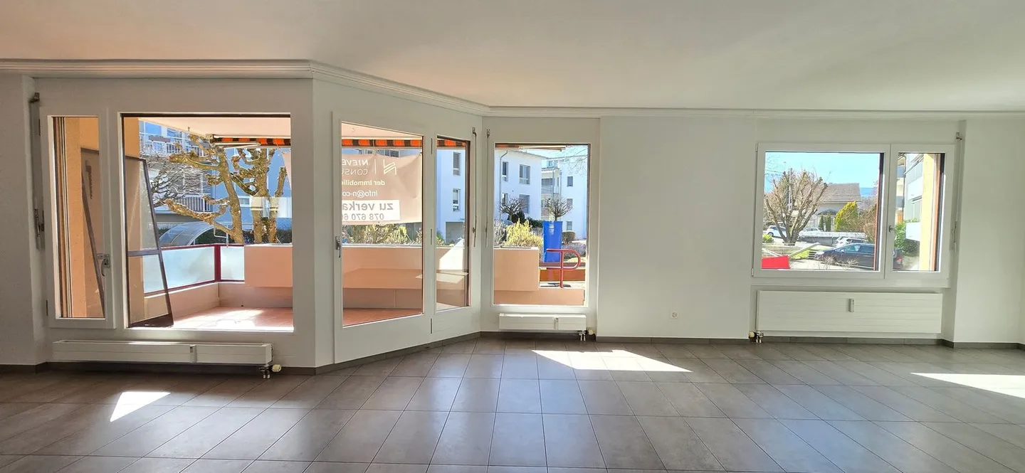 Frisch renovierte 4.5 Zi.-Wohnung direkt neben Kindergarten- & Grundschule - Foto 6 di 13