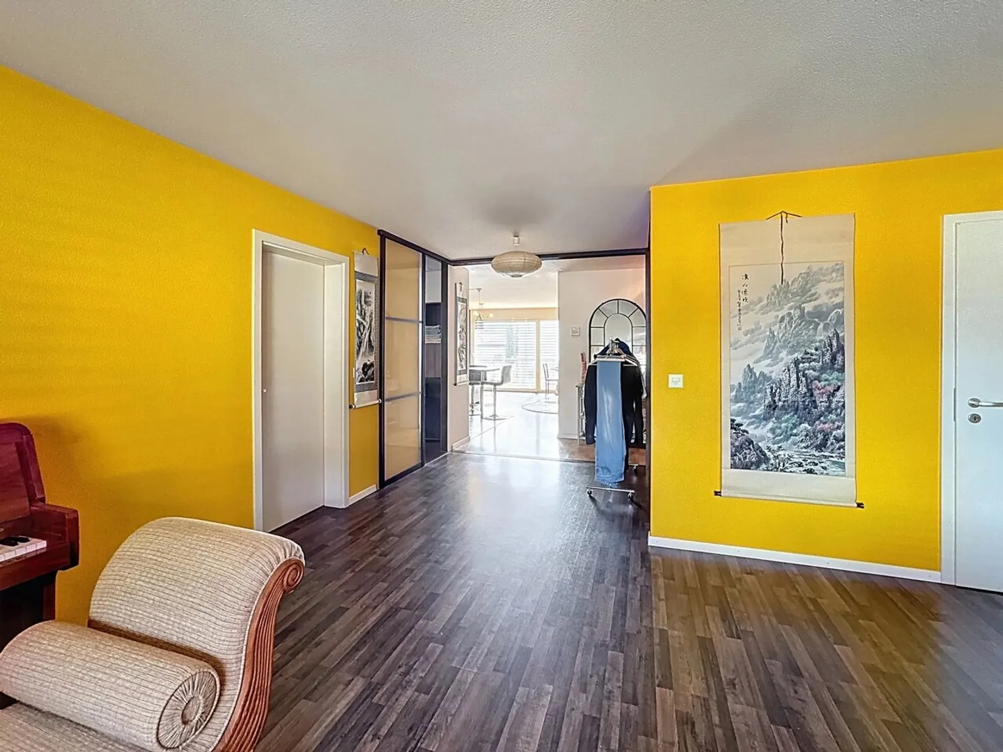 Appartement atypique avec grands espaces de vie et beaucoup de charme - Photo 12 sur 12