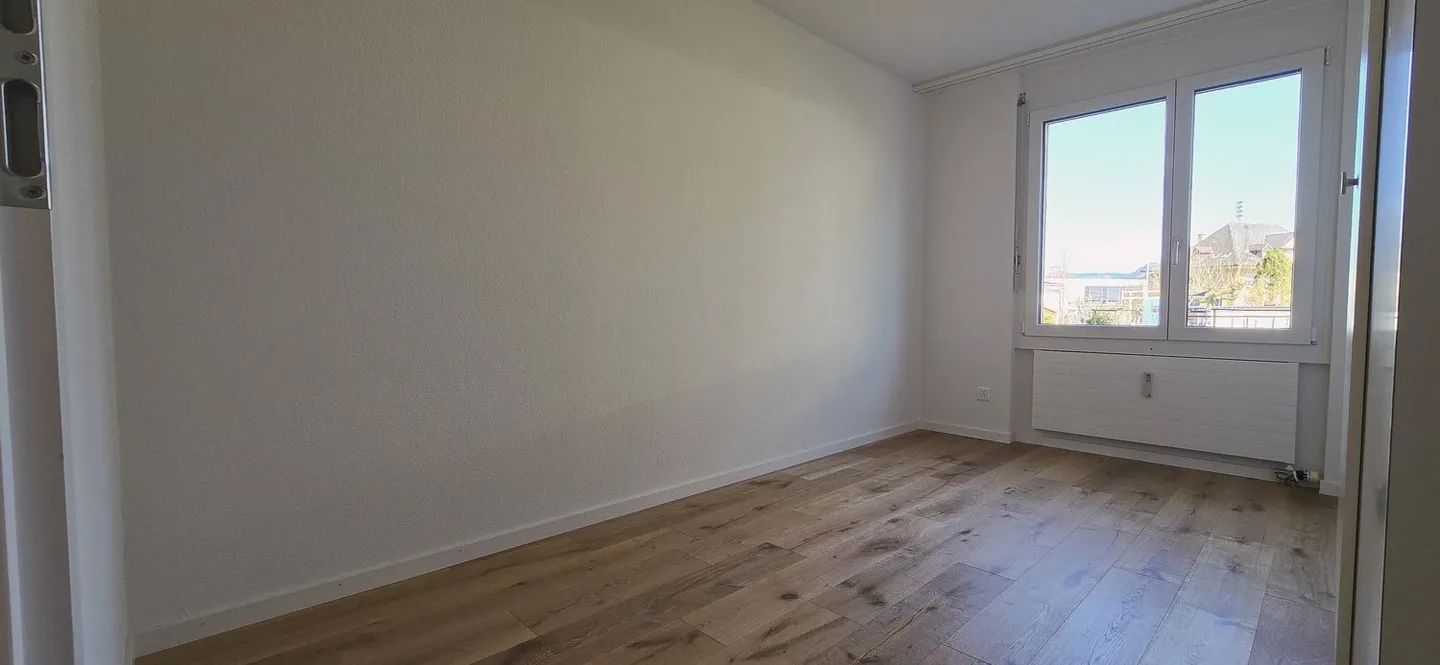 Frisch renovierte 4.5 Zi.-Wohnung direkt neben Kindergarten- & Grundschule - Foto 9 di 13