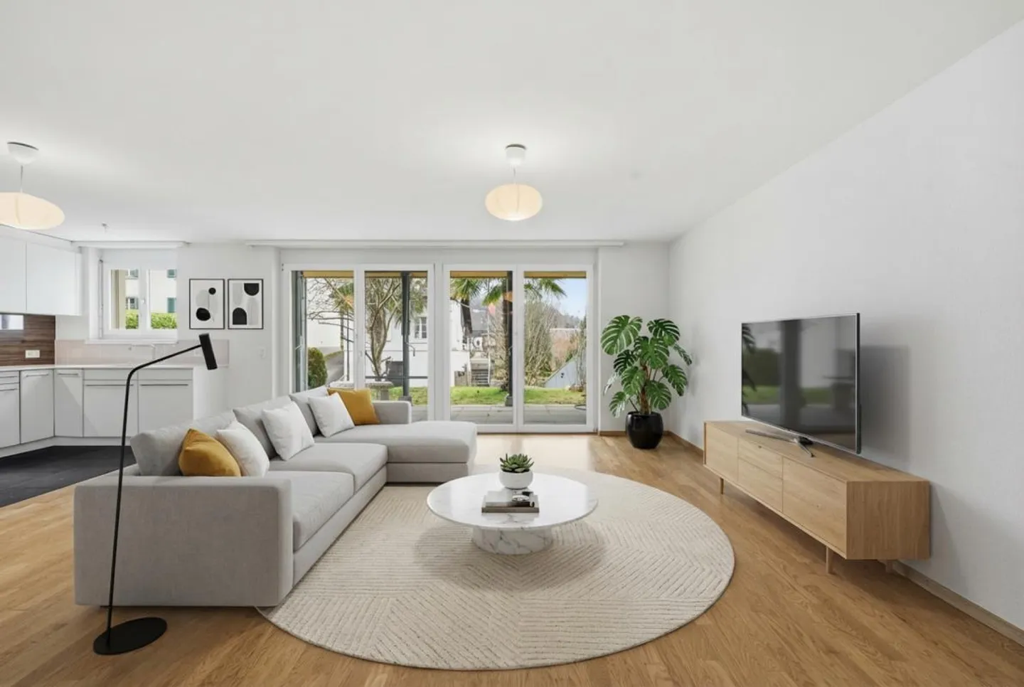 Felicità abitativa moderna con patio e giardino a Pfeffingen - Foto 4 di 17