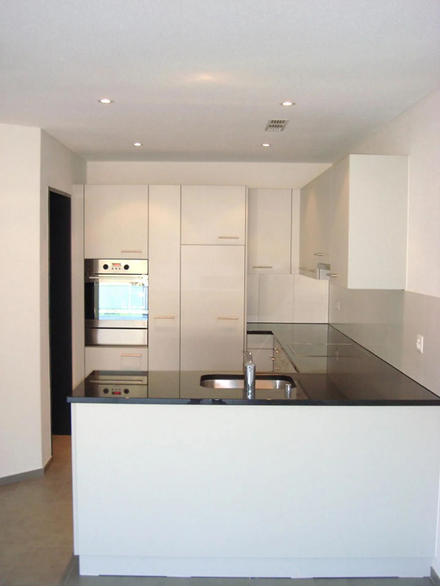 Appartamento spazioso e luminoso nel tranquillo Langnau vicino a Reiden - Foto 1 di 5