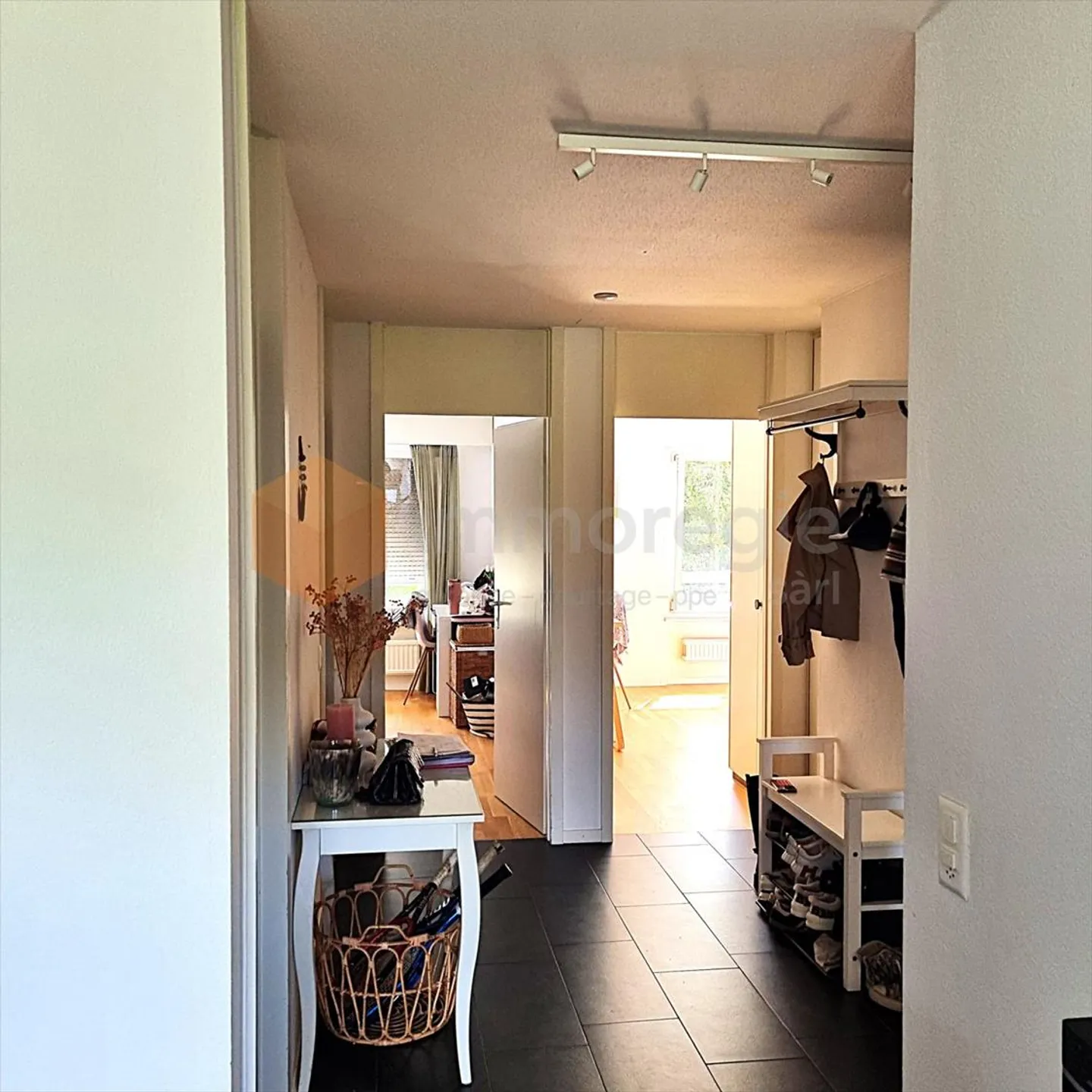 ALL INCLUSIVE Very nice 3.5 room apartment with underground parking space and utilities included - Photo 6 of 9