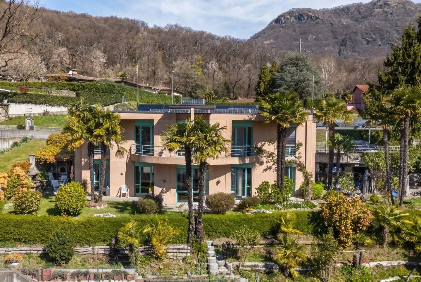 Prestigious Single-Family Villa _ Taverne Torricella - Photo 2 of 13